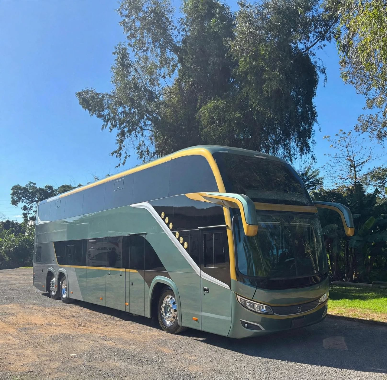 Comil Invictus DD
